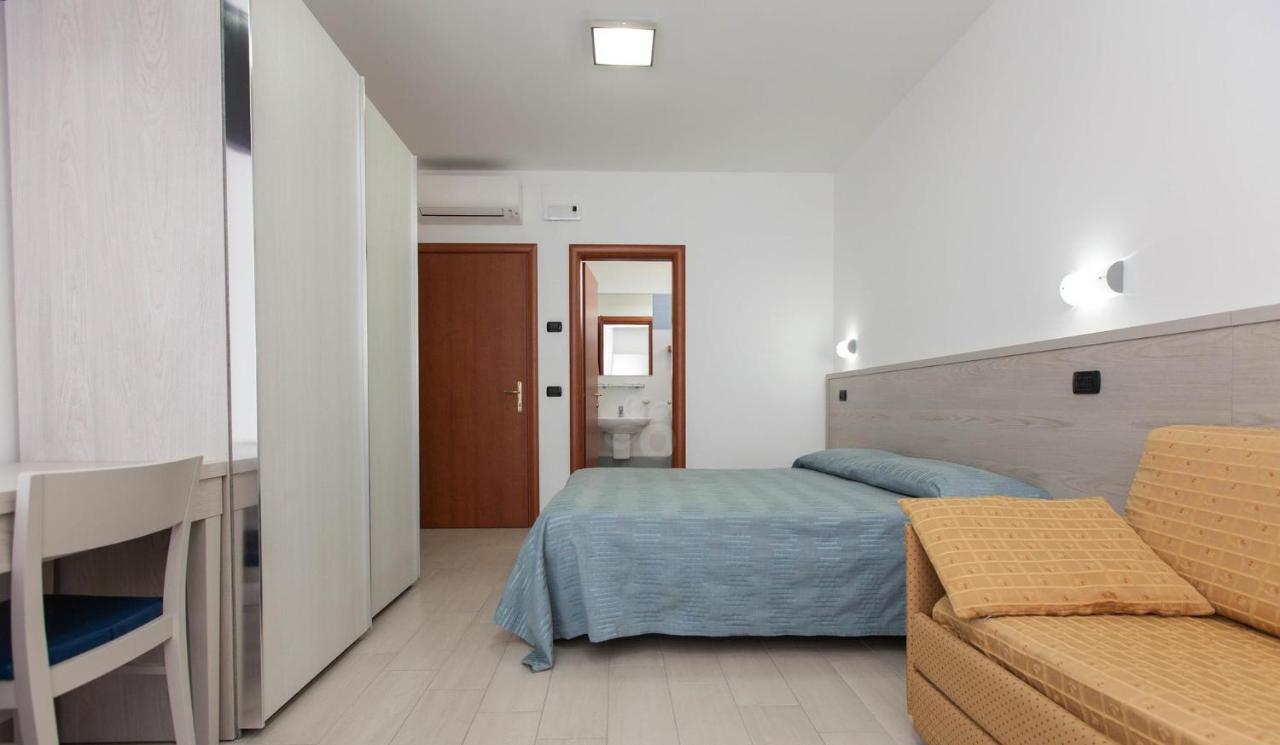 Residence Clipper Giulianova Exterior foto